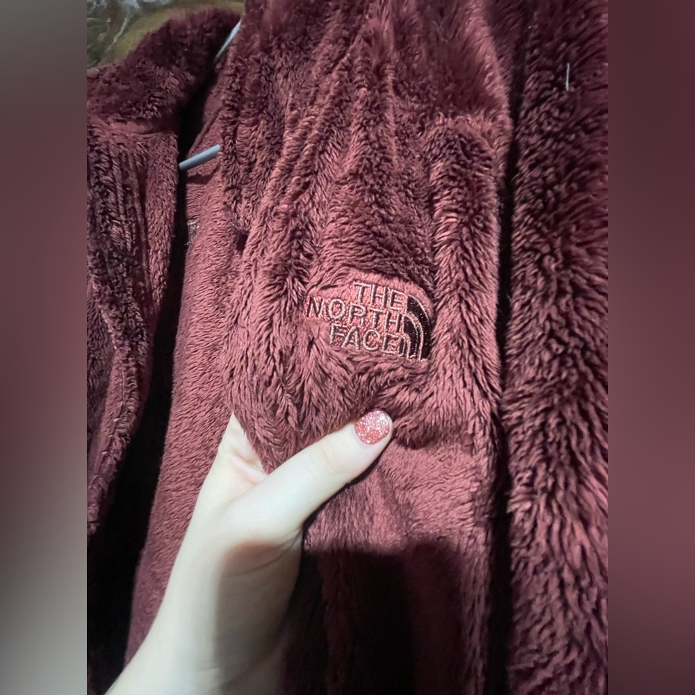 Women’s burgundy North face